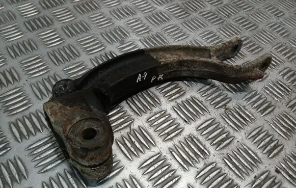 Audi A4 S4 B8 8K Lower shock absorber bracket 8K0413