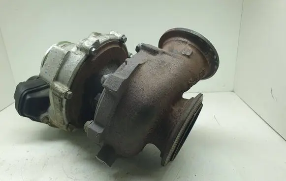 BMW 5 F10 F11 Oil sump 7823204