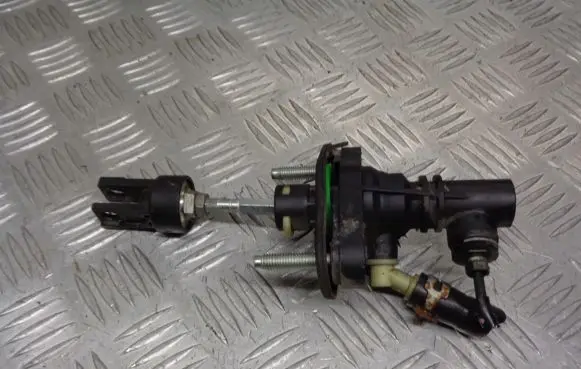 Toyota Auris 150 Clutch release bearing slave cylinder 