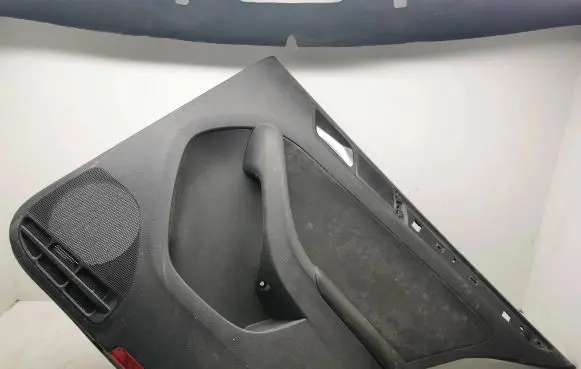Volkswagen Jetta VI Rear door card panel trim 5C6867212 T0505534 1171787