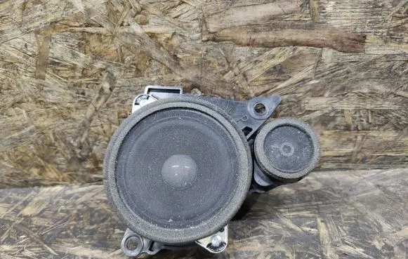 Lexus LS 460 - 600H Panel speaker 8616050280