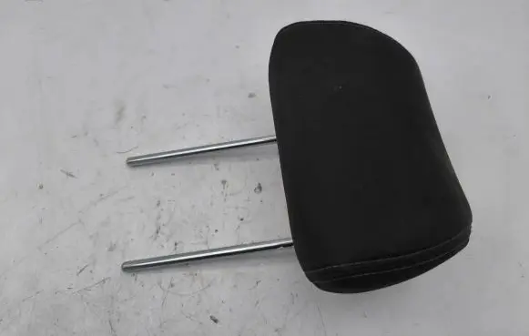 Hyundai i30 Rear seat headrest 