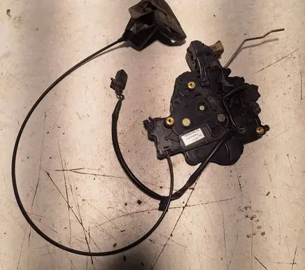 Volkswagen Multivan T5 Sliding door lock 7H0843654C 01072148004 12306