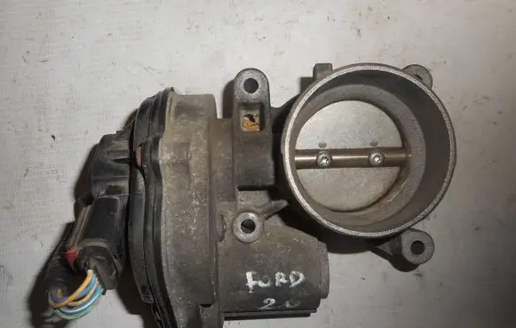 Ford Focus Throttle valve VP4F9U9E928AB