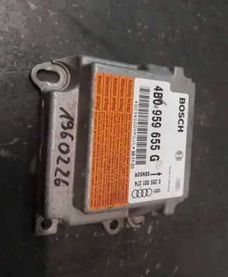 Audi A6 S6 C5 4B Airbag control unit/module 4B0959655G 0285001274