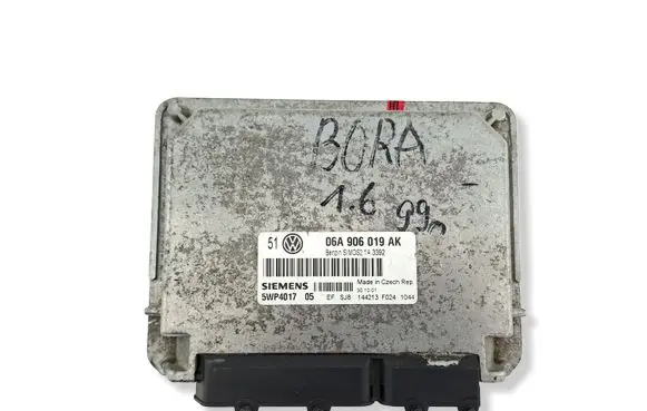 Volkswagen Bora Engine control unit/module 06A906019AK 5WP401705