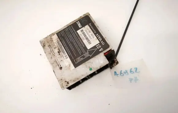 Iveco Daily 40.8 Airbag control unit/module 504020907 331204