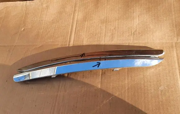 Front bumper splitter molding
