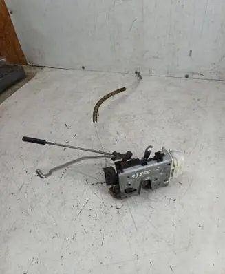 Audi A6 S6 C4 4A Front door lock