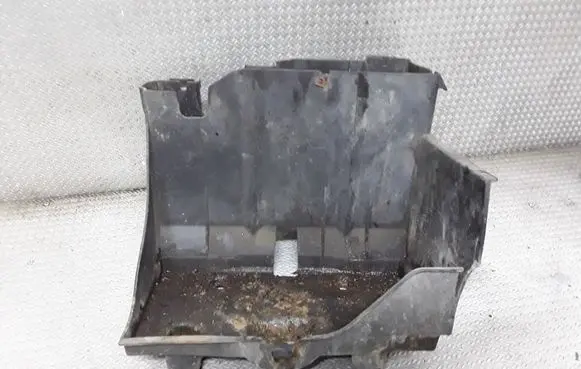 Battery tray