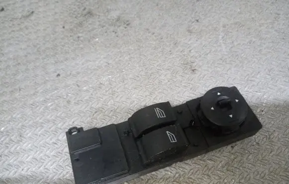 Ford Focus Electric window control switch 7M5T14529BA