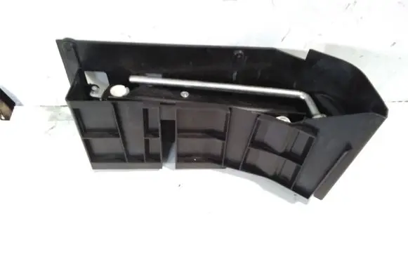 Mercedes-Benz CLS C219 Tool set 