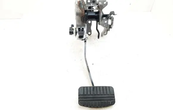 Peugeot iOn Brake pedal 101207016 0K2421 B2148292