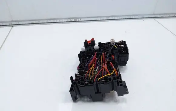 Volkswagen Golf VII Fuse box set 5Q0937615C VWPE904285