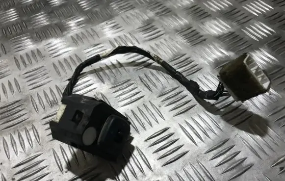 Mazda 626 Wing mirror switch