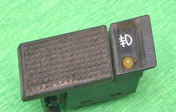 Fog light switch
