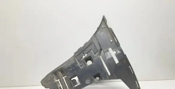 Volvo V70 Front bumper mounting bracket 09190304