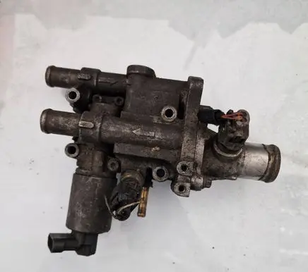 Opel Zafira B Thermostat/thermostat housing 24405922 2503185