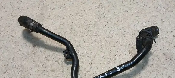 Volkswagen Touareg I Engine coolant pipe/hose 059121064C