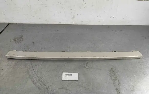 Volvo XC90 Front bumper splitter molding 31383799