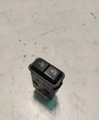 Honda HR-V Seat heating switch M16691SS8
