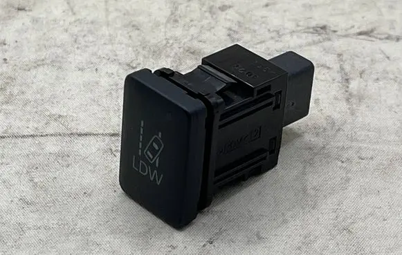 Mitsubishi Outlander Rear glass lock/latch C714 8610A089