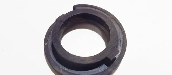 Volvo XC60 Front coil spring rubber mount 6g915599baa 6g91-5599-baa