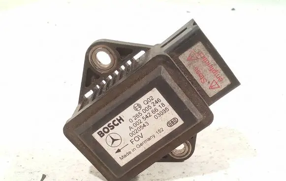 Mercedes-Benz E W211 ESP acceleration yaw rate sensor A0025426618 0020543 0265005246