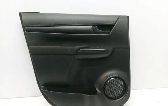 Toyota Hilux (AN120, AN130) Tailgate/trunk side cover trim 