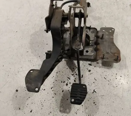 Peugeot 307 Pedal assembly 9653940880