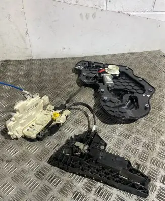 Audi A8 S8 D4 4H Rear door lock 4H0839016D 4F0837060 4H0839916