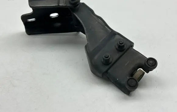 Chrysler Pacifica Sliding door middle roller runner 
