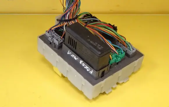 Ford Focus Fuse module 518251905 98AG14A073CH 98AG14A073CHH4