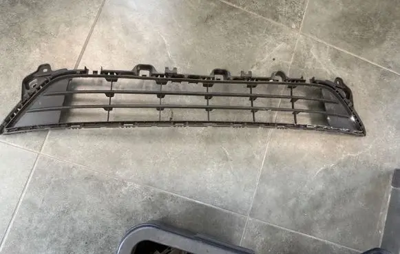 Mazda 6 Front bumper lower grill GHP9501T1 T25S20