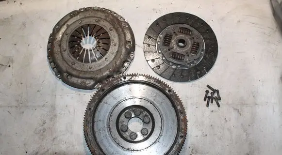 Skoda Yeti (5L) Clutch set kit 038D03L