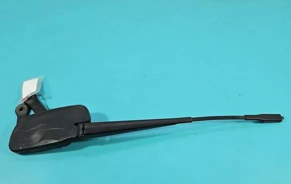 Infiniti Q30 Front wiper blade arm A1768200144 IMPRK1470690