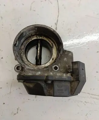 Volkswagen Touran I Throttle valve 03G128063A