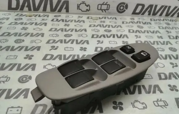Nissan Almera Tino Electric window control switch