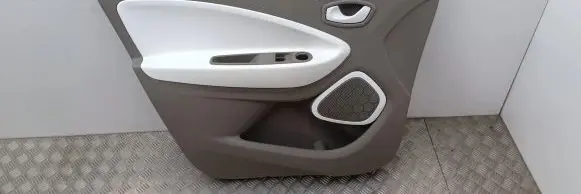Renault Zoe Front door card panel trim 809019655R 06834G11 809019655000