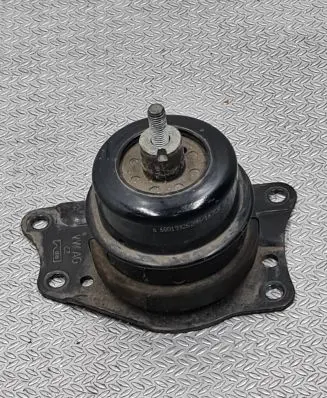 Skoda Fabia Mk1 (6Y) Engine mount bracket 6Q0199262AN