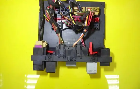Volkswagen Touran I Comfort/convenience module 1K0937049F