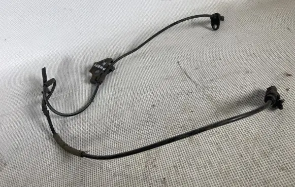 Toyota Auris E180 ABS brake wheel speed sensor