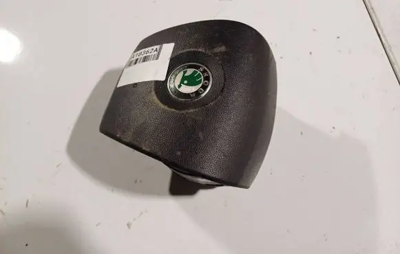 Steering wheel airbag