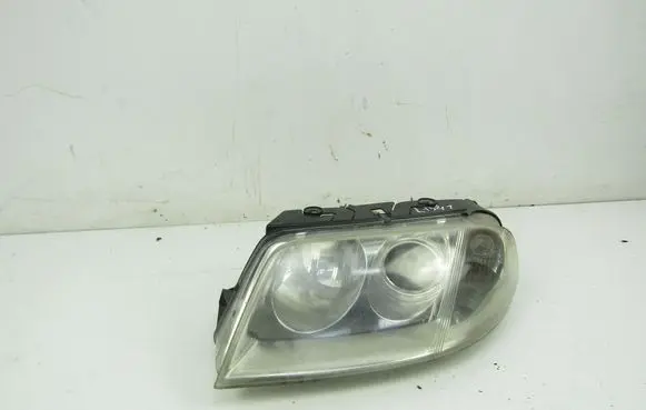 Volkswagen PASSAT B5.5 Headlight/headlamp 