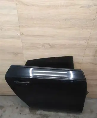 Audi A7 S7 4G Rear door