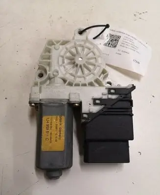 Volkswagen Golf IV Rear door window regulator motor 1J4959811C