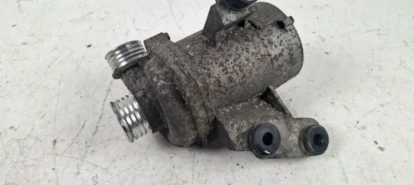 BMW 3 E90 E91 Water pump 702853 70285320