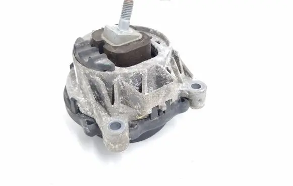 BMW X3 F25 Engine mount bracket 6868489 080816