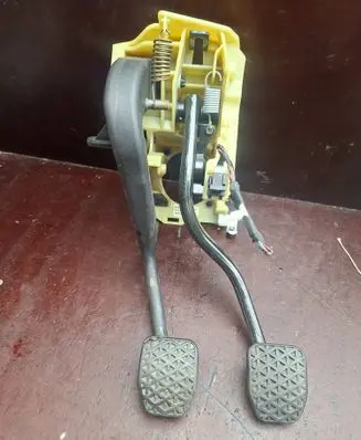 BMW 5 E60 E61 Brake pedal 6769220 1161586 6759944