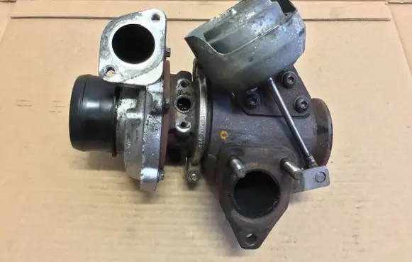 Opel Insignia A Turbo 55562591 7887881 B858